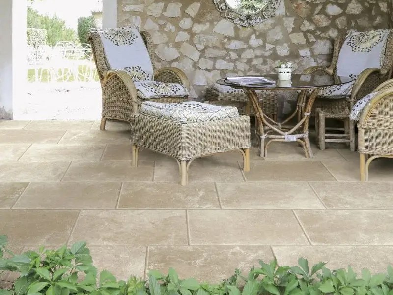 Carrelage en pierre naturelle