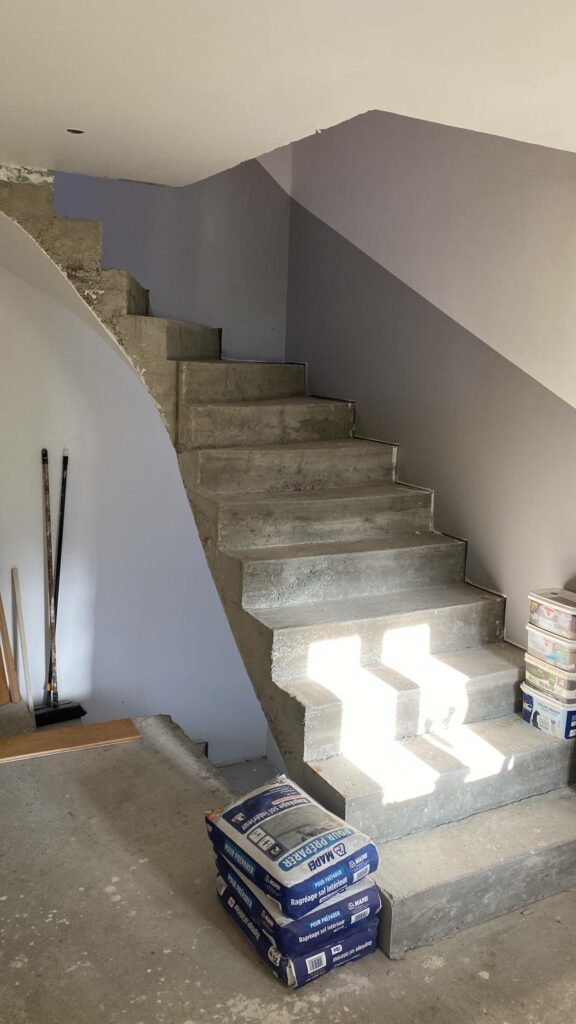 Escalier avant transformation à Douvaine