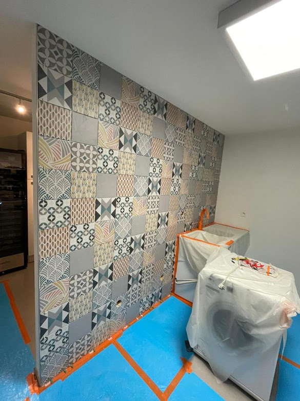 mur de buanderie en carrelage à Thonon-les-Bains