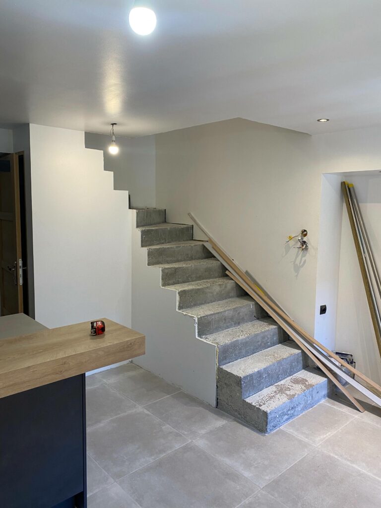 Escalier avant rénovation à Douvaine