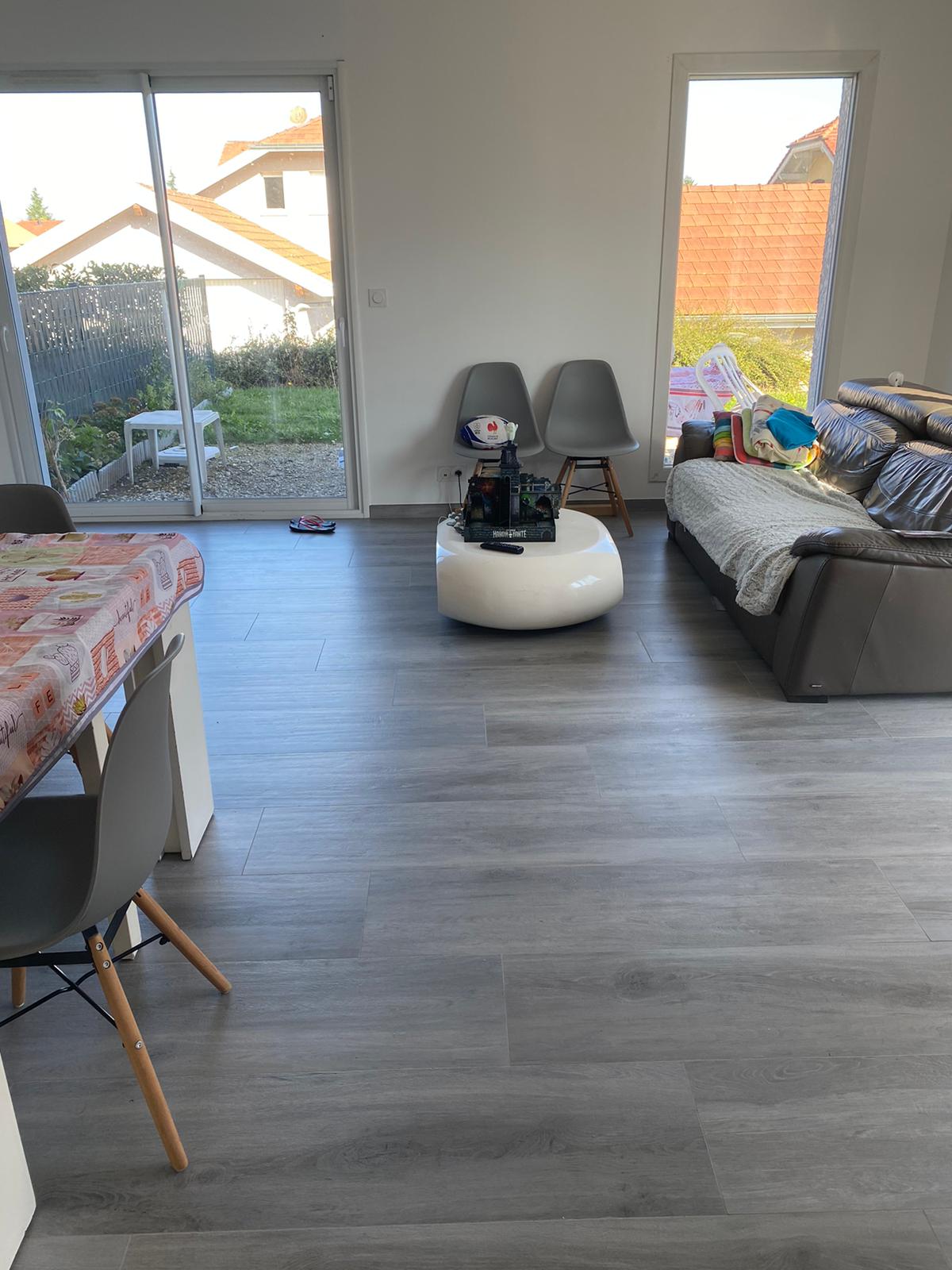 Carrelage de qualité dans une maison à Bons-en-Chablais