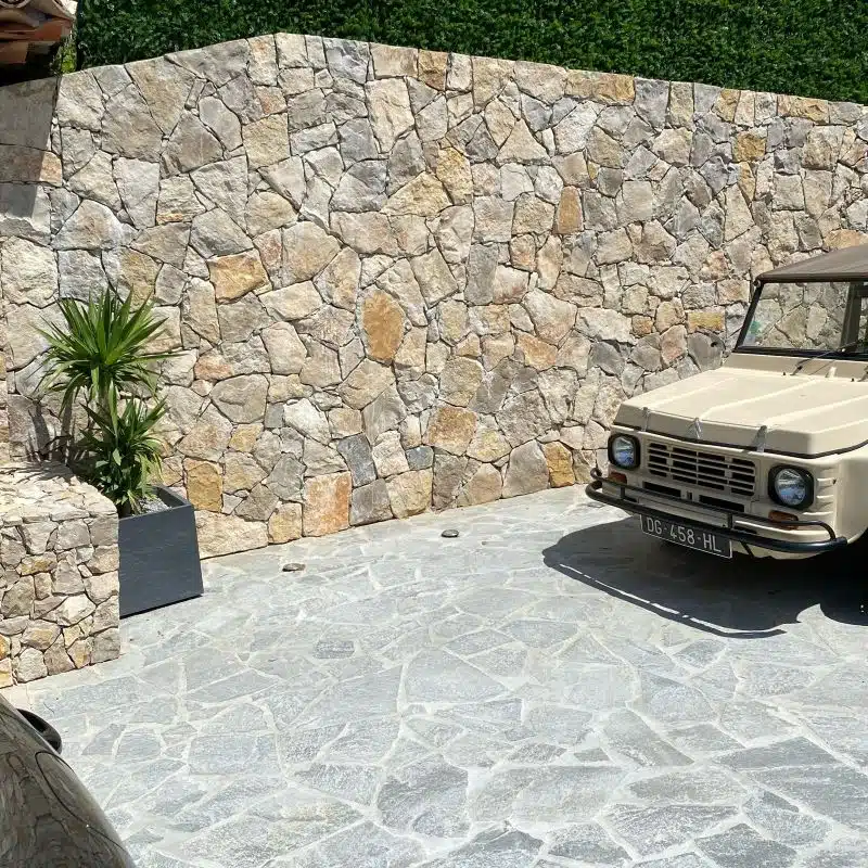Mur extérieur en pierres naturelles à Annemasse