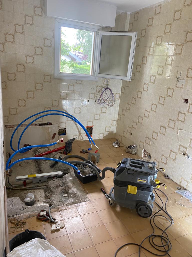 Plomberie de douche à Douvaine