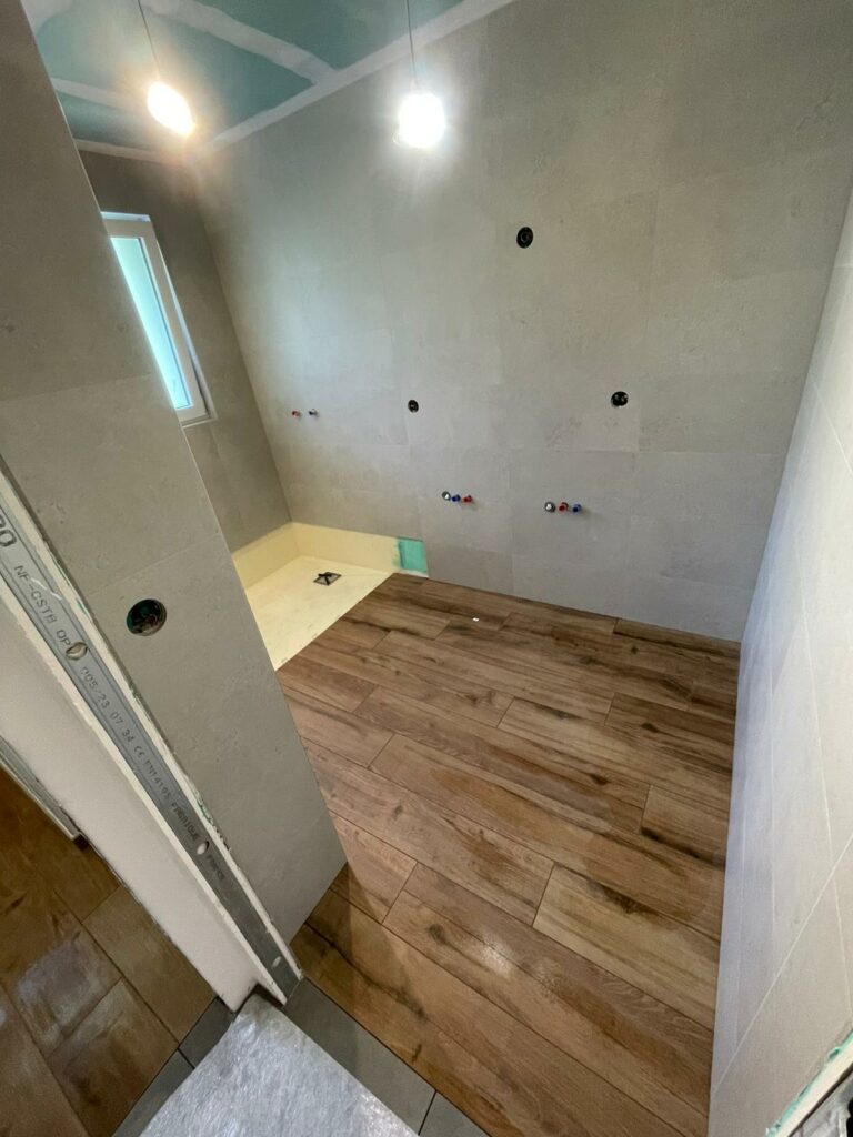 Rénovation carrelage à Évian après