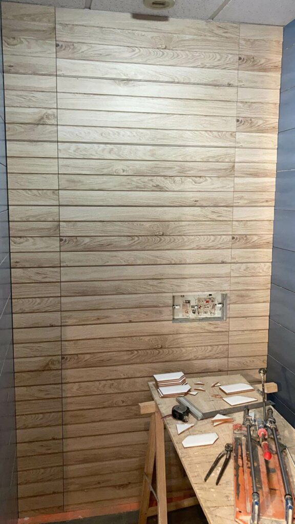 Installation d'un éclairage moderne dans les sanitaires à Sciez