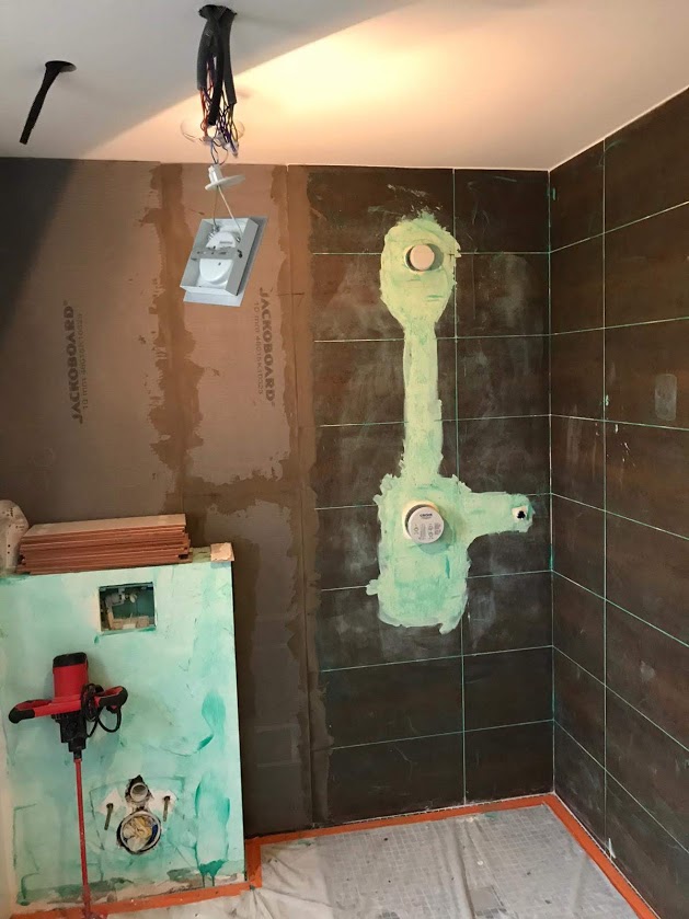 Ancien carrelage de douche à Bons-en-Chablais