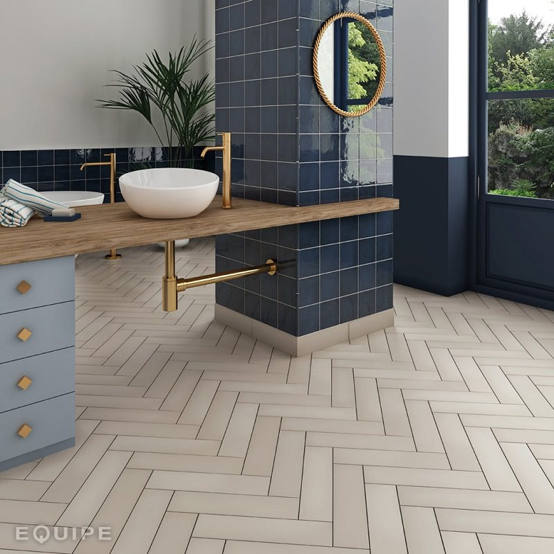 carrelage chevrons pour salle de bains à Thonon-les-Bains