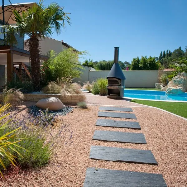 Carrelage en ardoise pour allée de jardin à Thonon-les-Bains