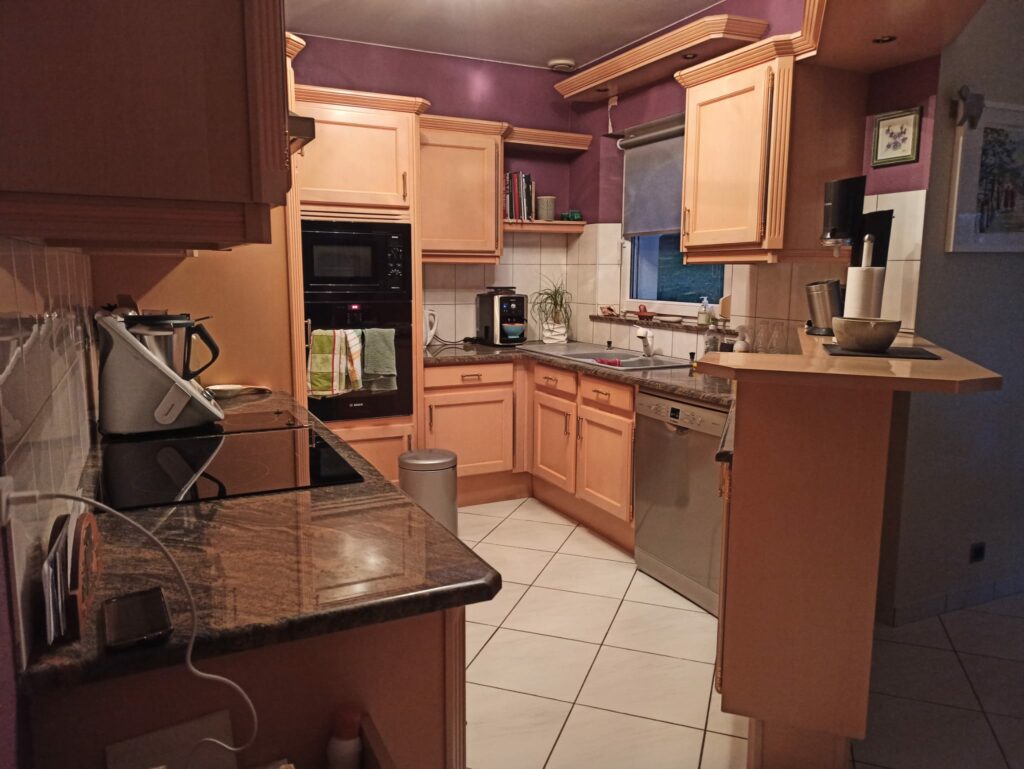 Coin de cuisine rénové à Bons-en-Chablais