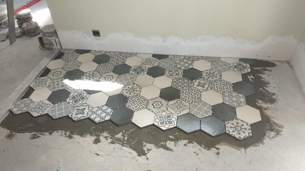 Pose de carrelage en tomettes à Bons-en-Chablais