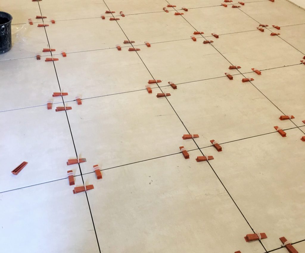 Pose de carrelage grand format à Bons-en-Chablais